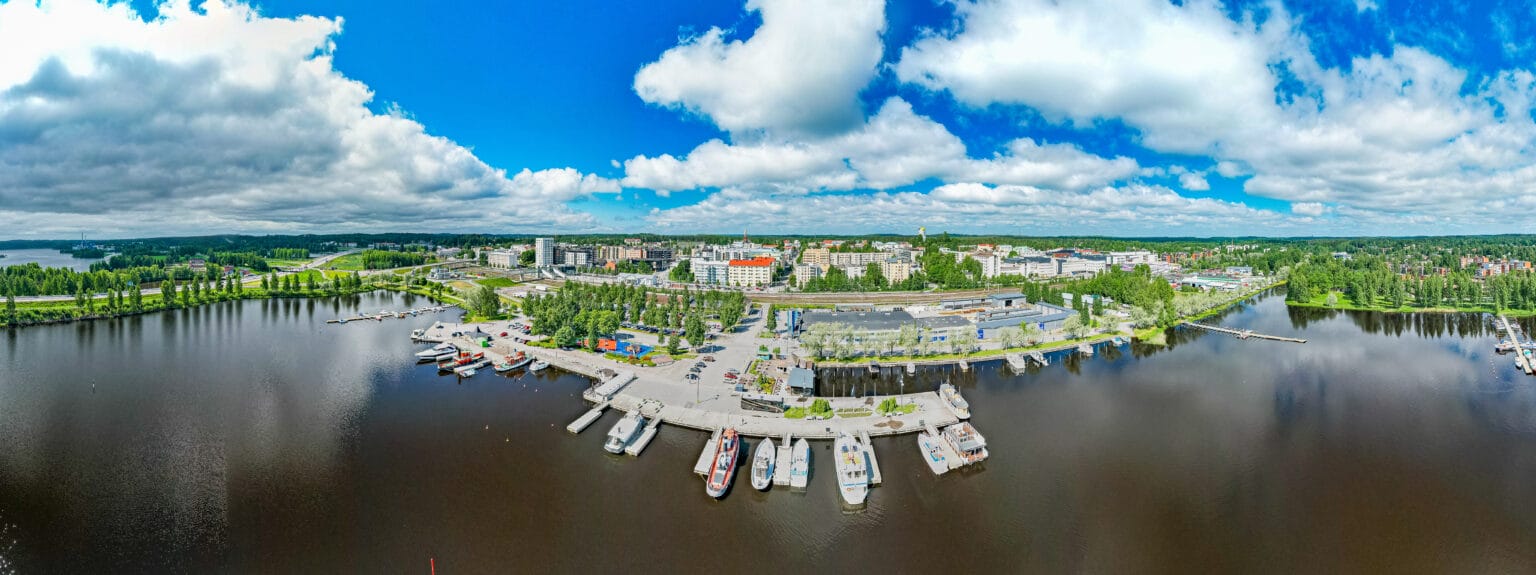 Wide view of Mikkeli's harbour.